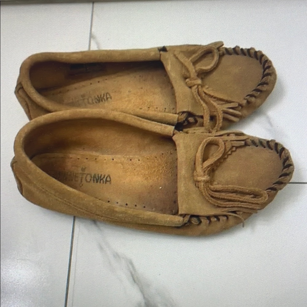 Minnetonka Tan Moccasins